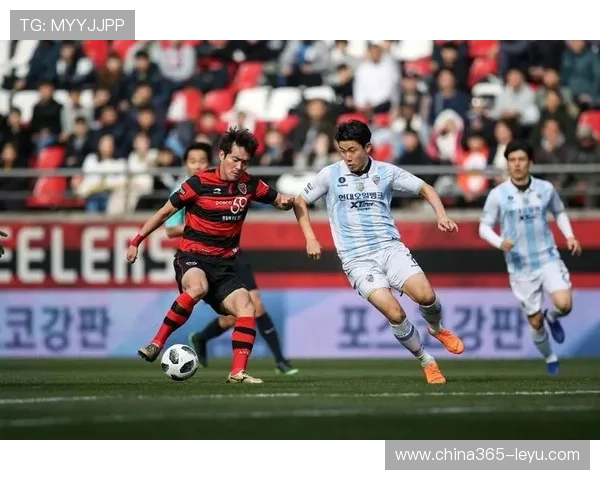 横滨水手主场强势，三连胜势不可挡；浦项制铁客场乏力，攻防陷危机